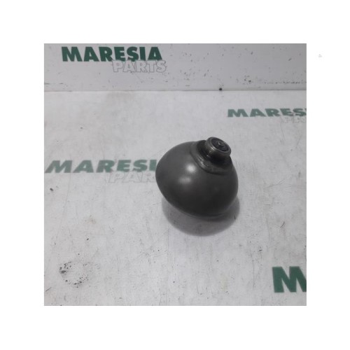 Citroen - C5 - Suspension sphere