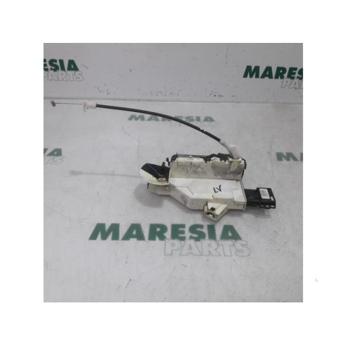 Peugeot - 3008 - Door lock mechanism 4-door, front left
