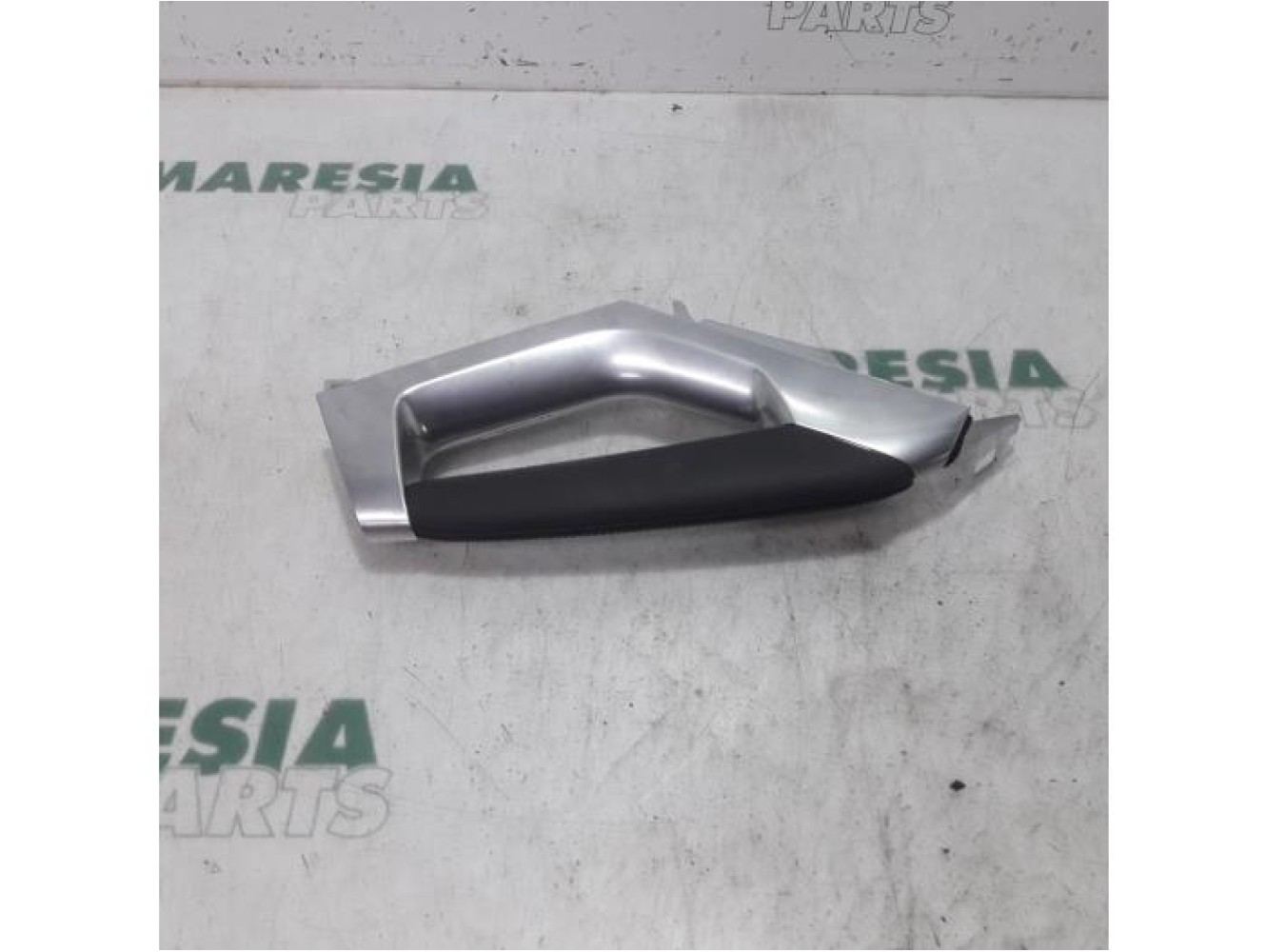 Peugeot - 3008 - Handle