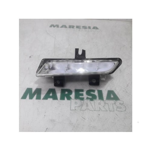 Renault - Captur - Daytime running light, left