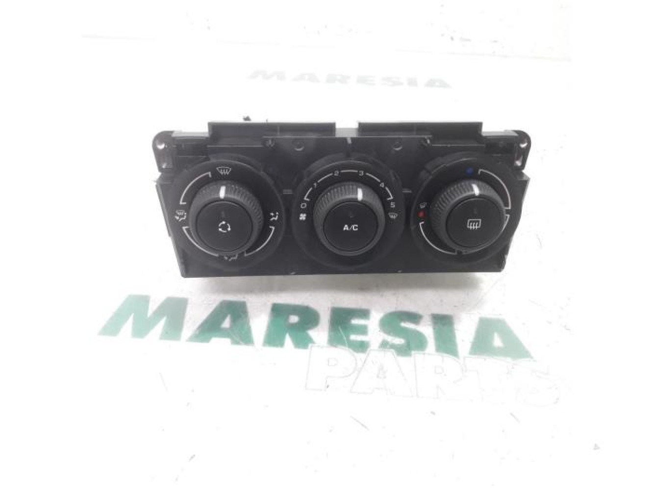 Citroen - C3 Picasso - Heater control panel