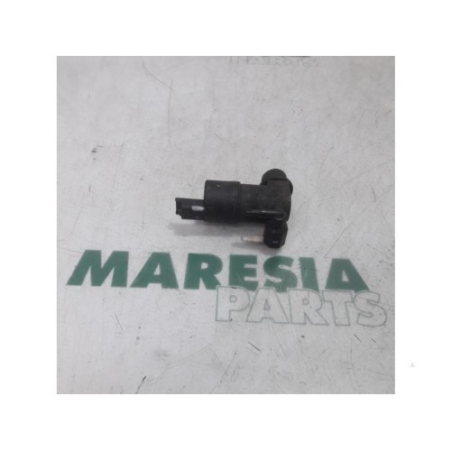 Citroen - C3 Picasso - Windscreen washer pump