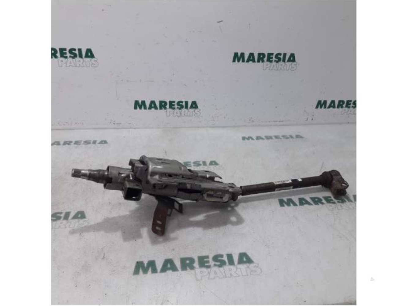 Citroen - C3 Picasso - Steering column housing