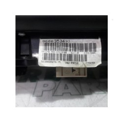 Citroen - C3 Picasso - Instrument panel