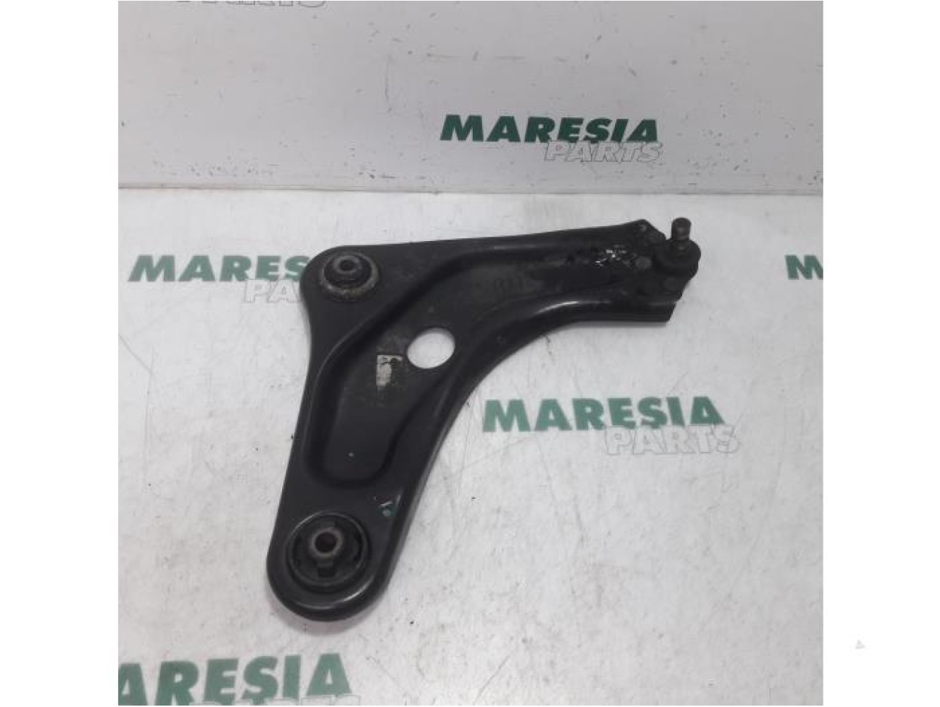 Citroen - C3 Picasso - Front lower wishbone, right