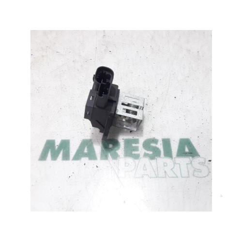 Peugeot - 2008 - Cooling fan resistor