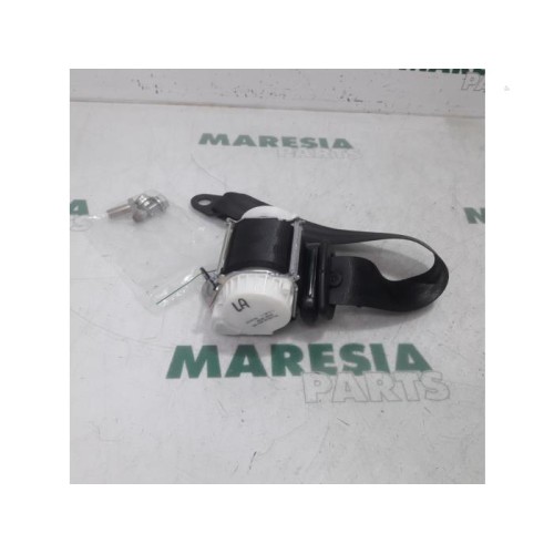 Alfa Romeo - Giulietta - Rear seatbelt, left