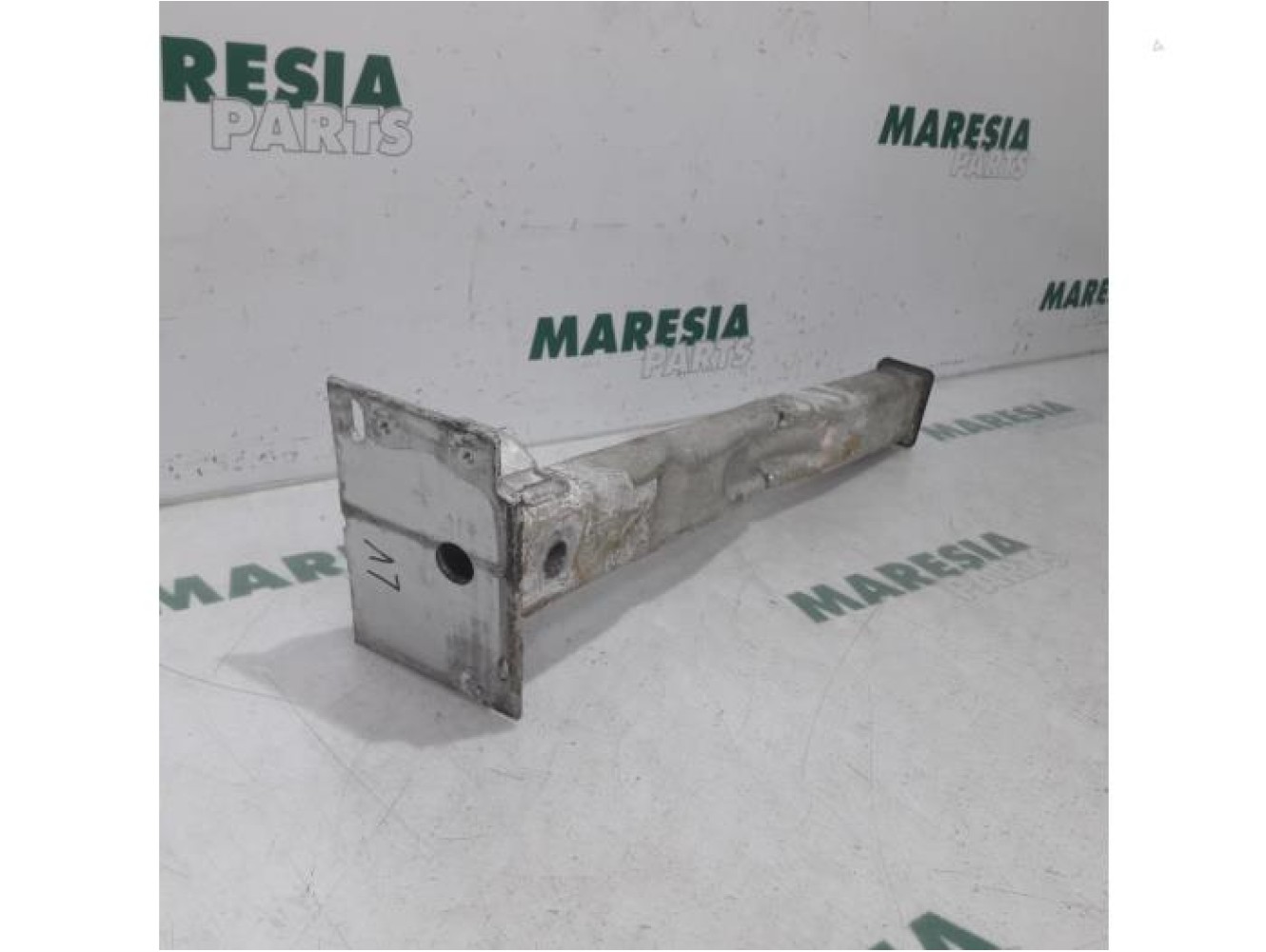 Peugeot - 5008 - Subframe