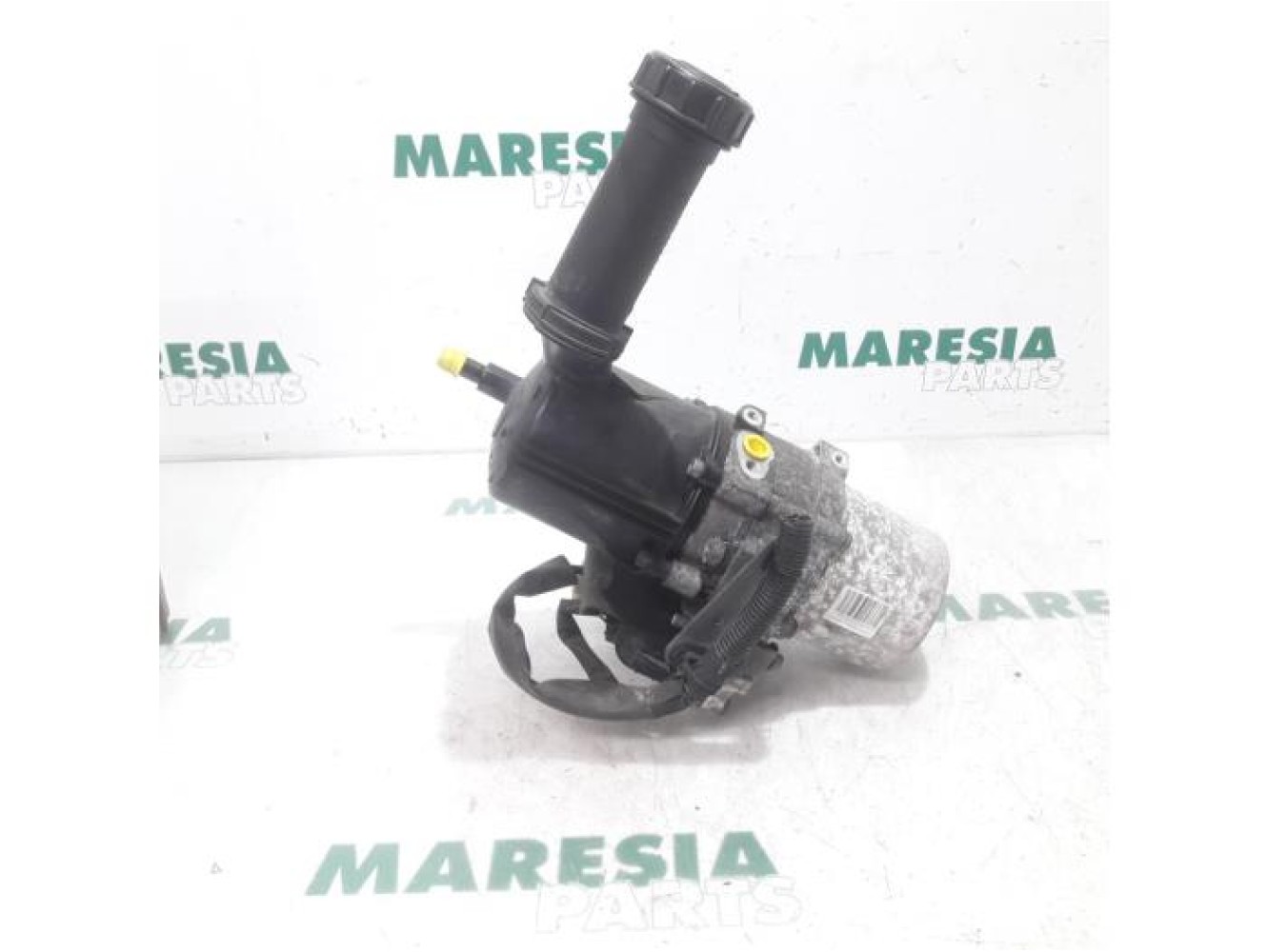 Peugeot - 5008 - Power steering pump