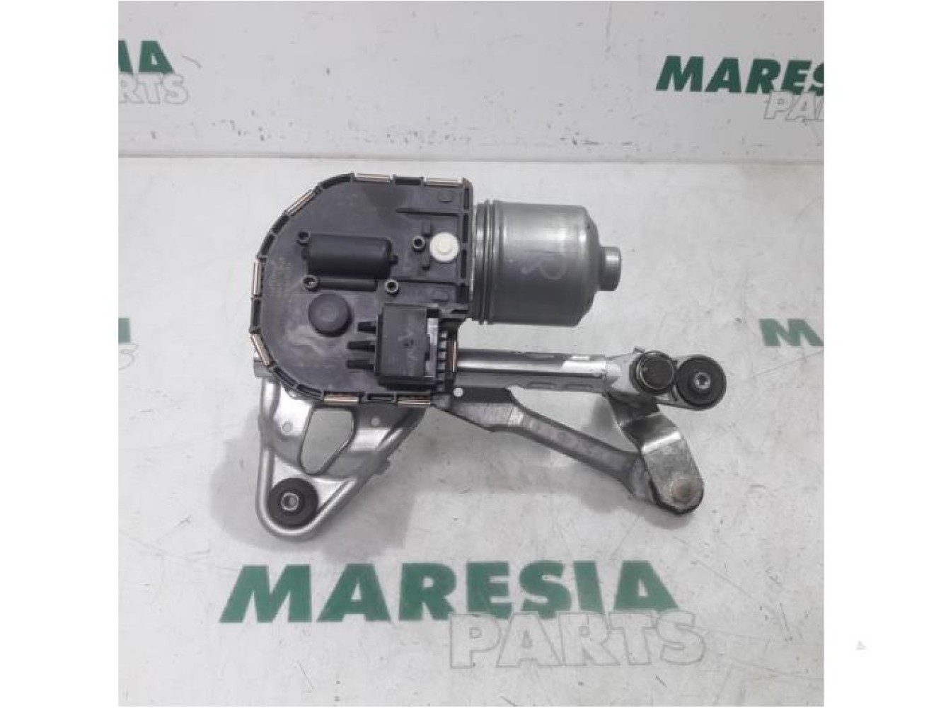Peugeot - 5008 - Front wiper motor