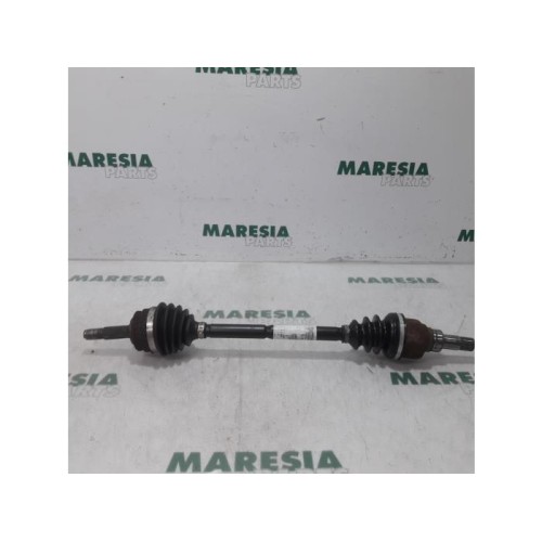 Peugeot - 208 - Front drive shaft, left