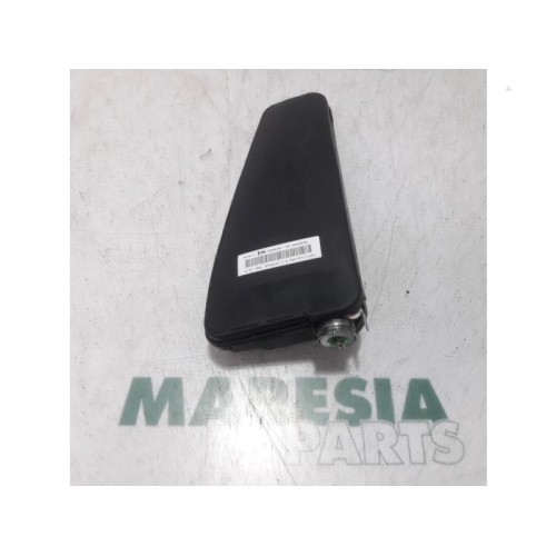 Peugeot - 5008 - Seat airbag (seat)