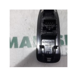 Peugeot - 208 - Multi-functional window switch