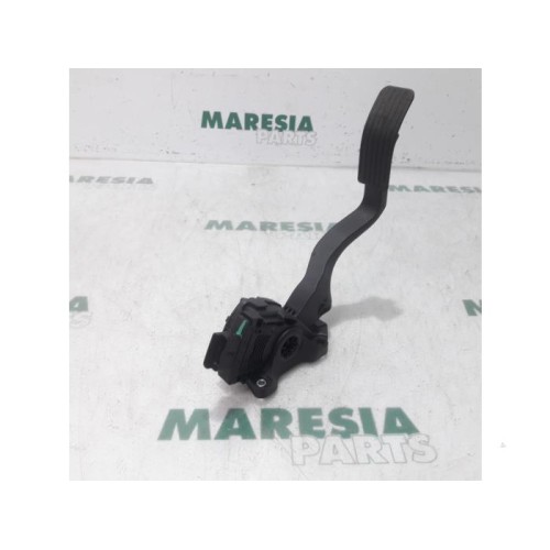 Peugeot - 208 - Gaspedalposition Sensor