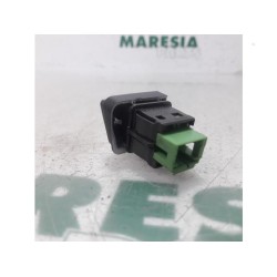 Peugeot - 208 - Switch