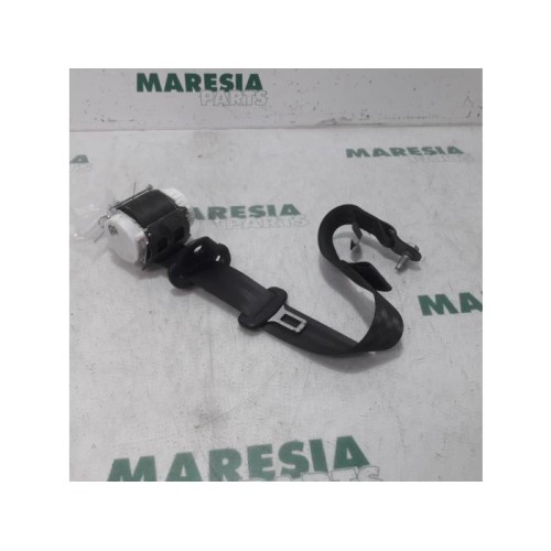 Peugeot - 5008 - Rear seatbelt, right