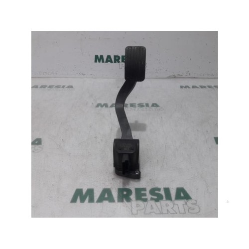 Peugeot - 5008 - Gaspedaalpositie Sensor