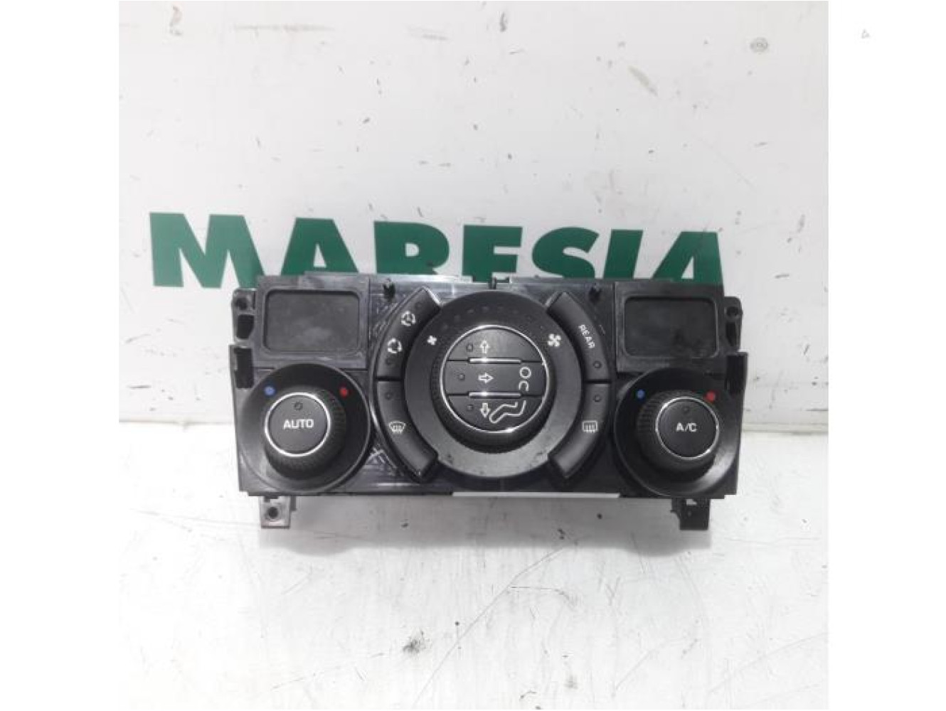 Peugeot - 5008 - Heater control panel