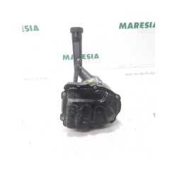 Citroen - C4 Picasso - Power steering pump
