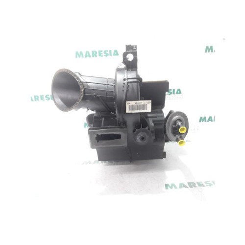 Citroen - C4 - Heater housing