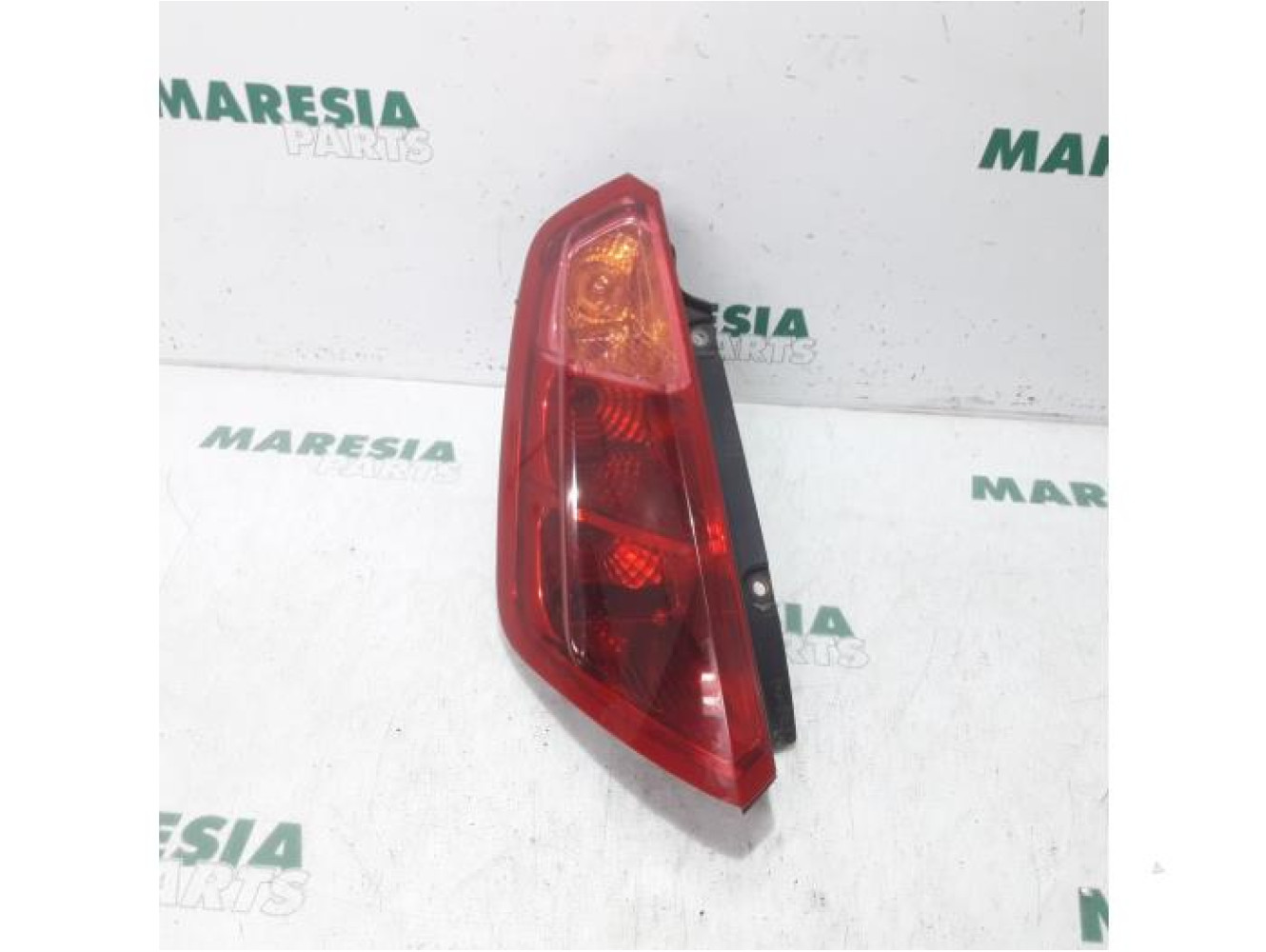 Fiat - Punto - Rücklicht links