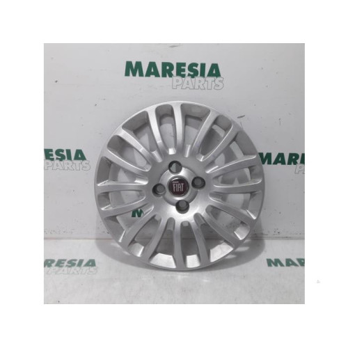 Fiat - Punto - Radkappe