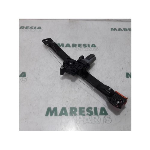 Fiat - Punto - Window mechanism 4-door, front right