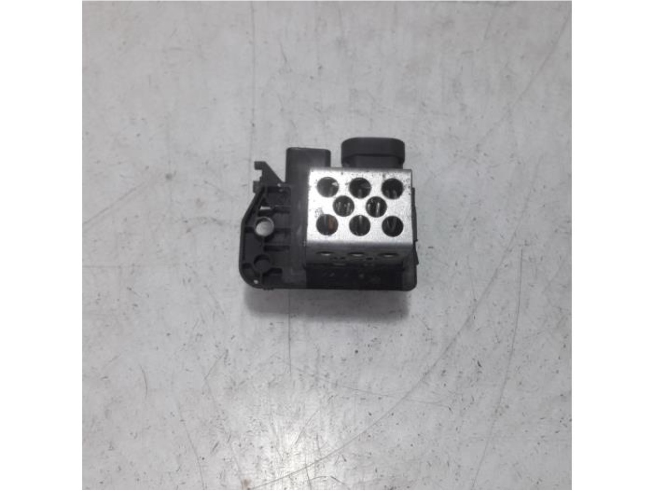 Peugeot - Partner - Cooling fan resistor