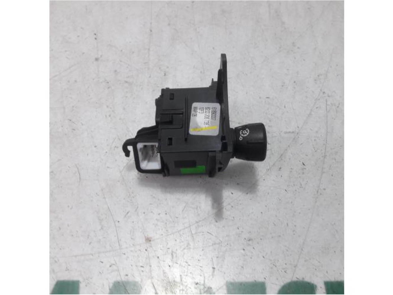 Renault - Megane Scenic - Cruise control switch