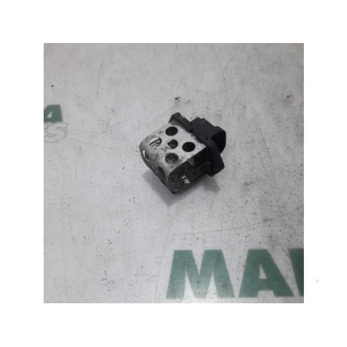 Renault - Megane Scenic - Cooling fan resistor