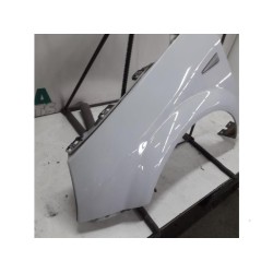 Renault - Megane Scenic - Front wing, left