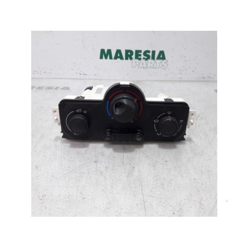 Renault - Megane Scenic - Heater control panel