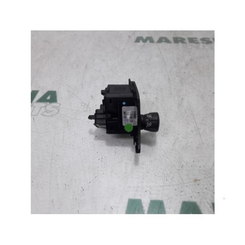 Renault - Megane Scenic - Cruise control switch