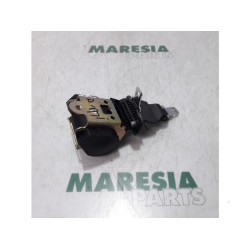 Renault - Megane Scenic - Rear seatbelt, centre