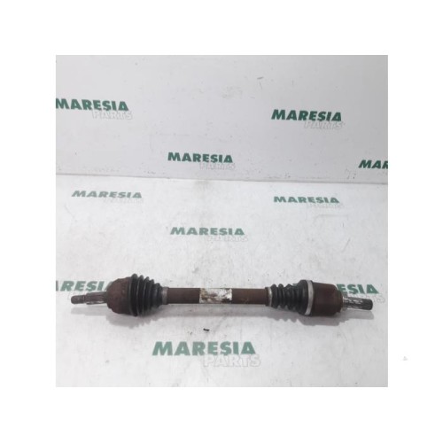 Renault - Megane Scenic - Front drive shaft, left