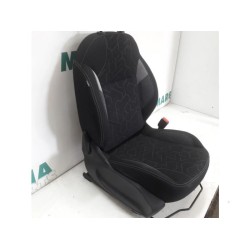 Peugeot - 208 - Seat, right
