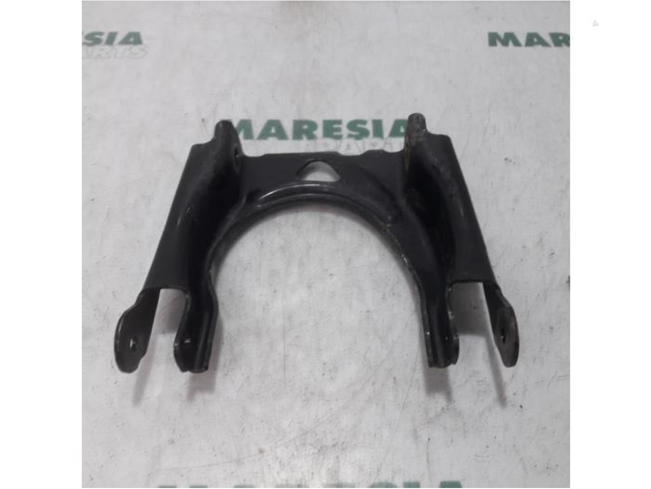 Citroen - C5 - Front upper wishbone, right