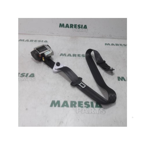 Peugeot - 208 - Front seatbelt, right