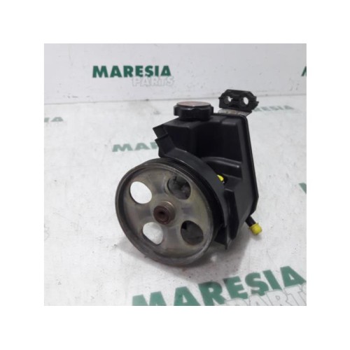 Peugeot - 206 - Power steering pump