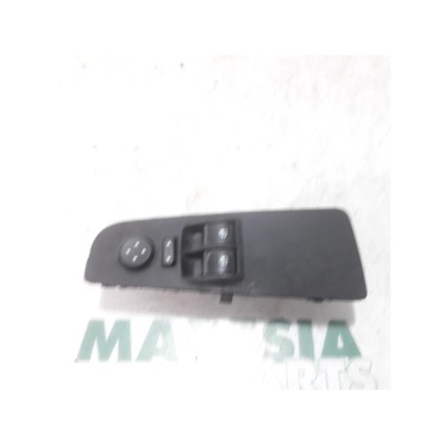 Fiat - Punto - Multi-functional window switch