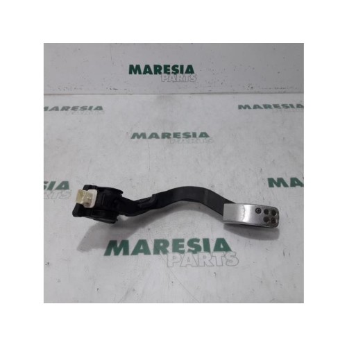 Peugeot - 1007 - Gaspedalposition Sensor