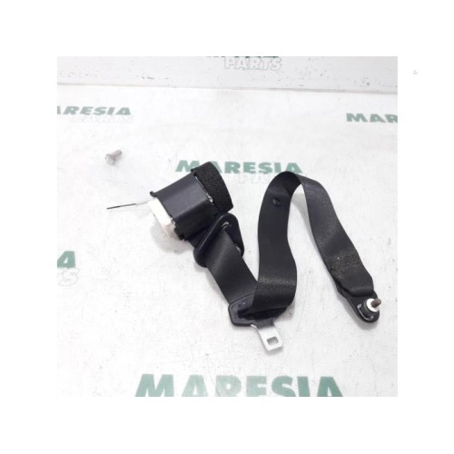 Fiat - 500 - Rear seatbelt, right