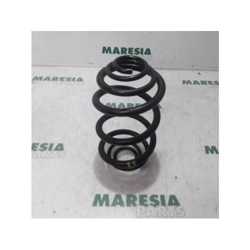 Renault - Trafic - Rear coil spring