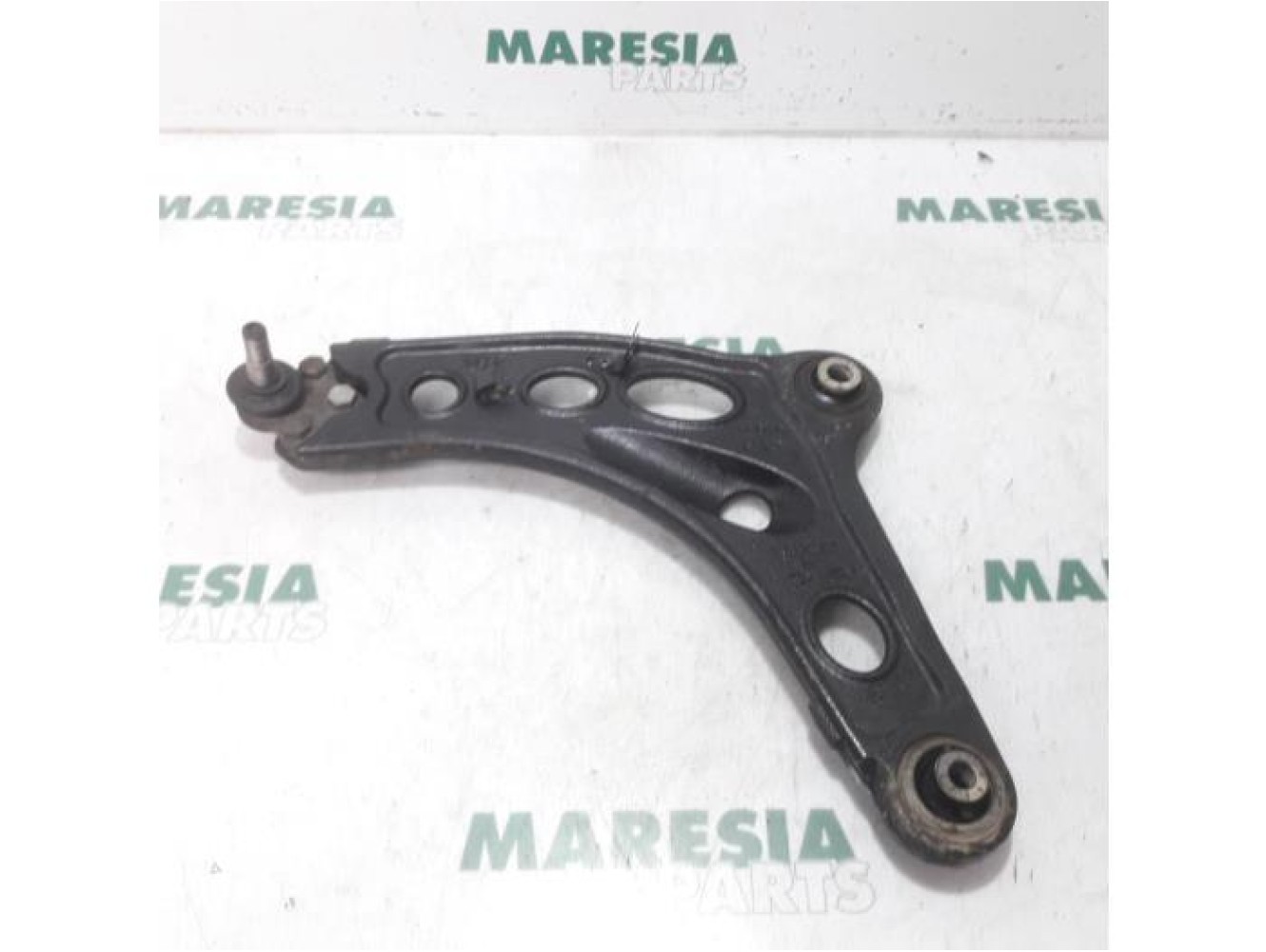 Renault - Trafic - Front lower wishbone, left