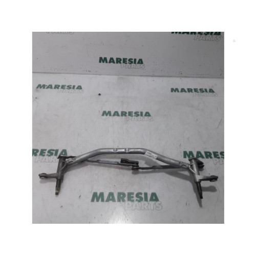 Renault - Trafic - Wiper mechanism