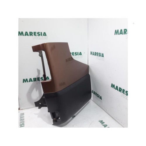 Renault - Trafic - Rear bumper component, right