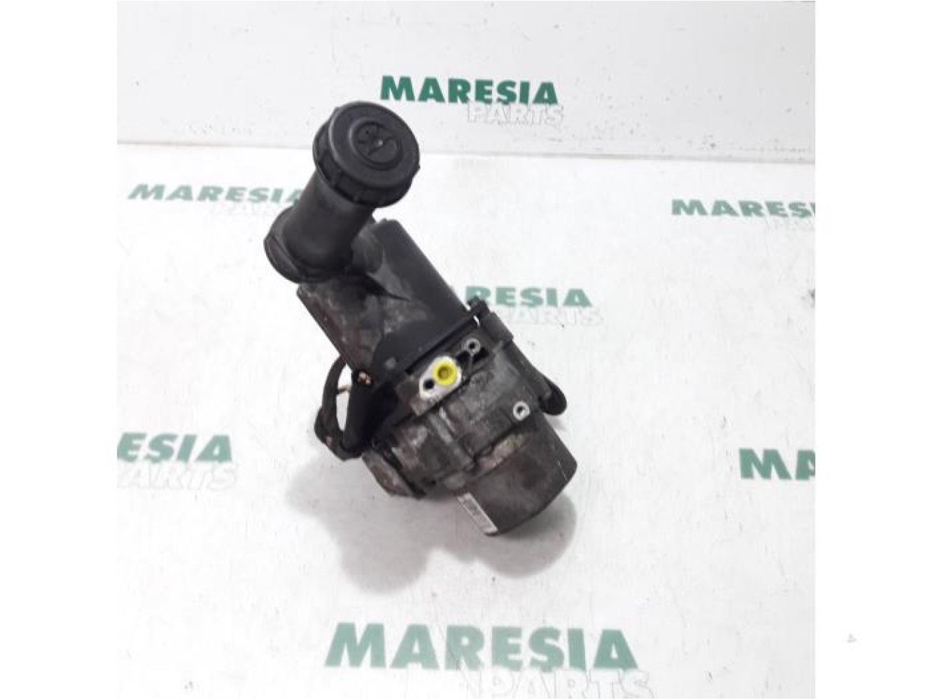 Citroen - C4 - Power steering pump