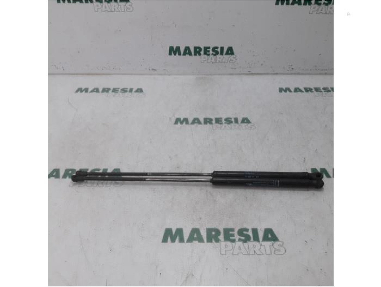 Citroen - C4 - Set of tailgate gas struts