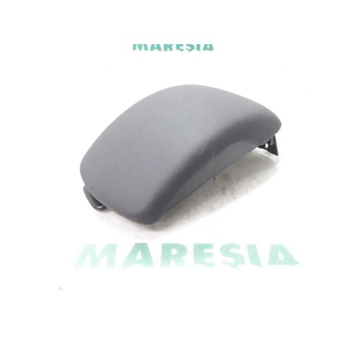 Citroen - C4 - Armrest