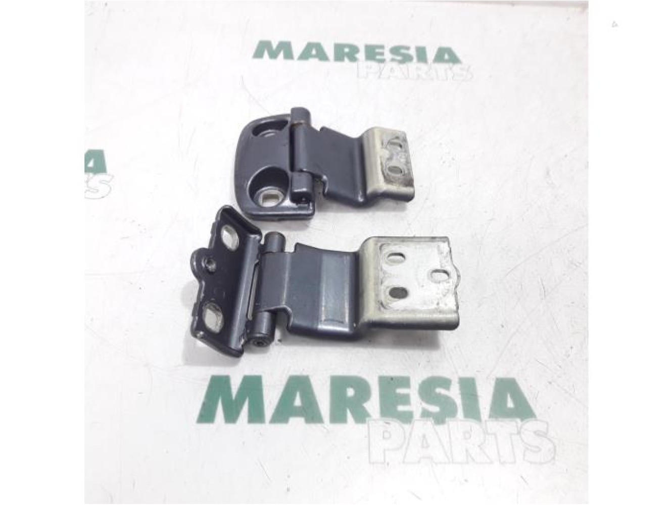 Fiat - Ducato - Rear door hinge, right